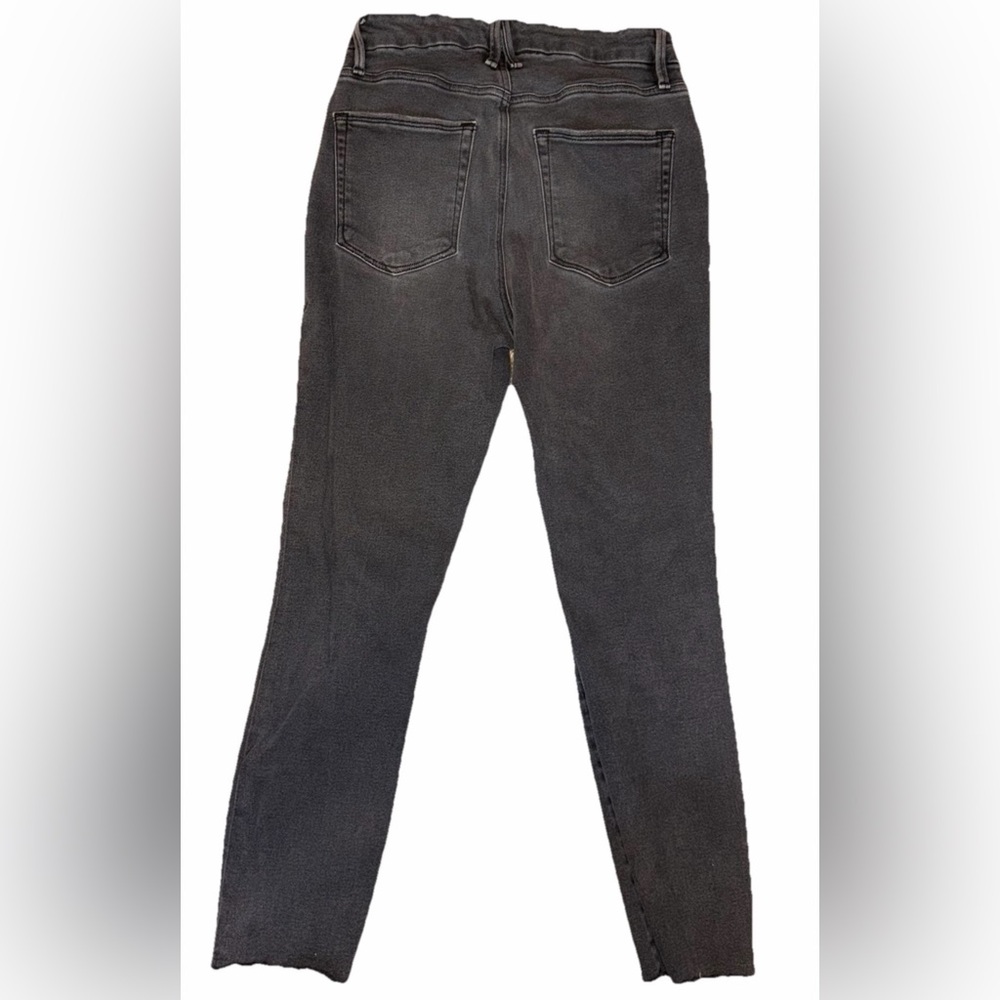 Good American Good Waist Crop Raw Hem Jeans Black180 Size 28 - Picture 8 of 11